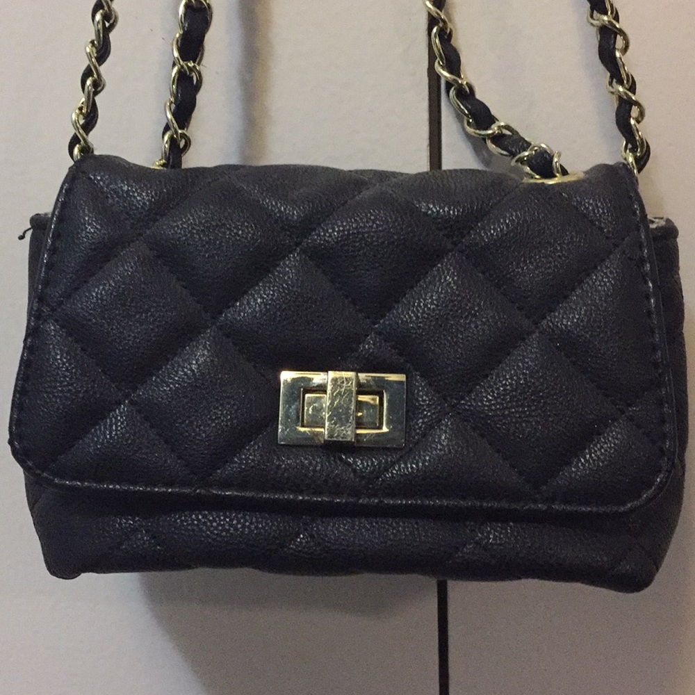 Steve Madden Black and Gold Multi-Style Handbag